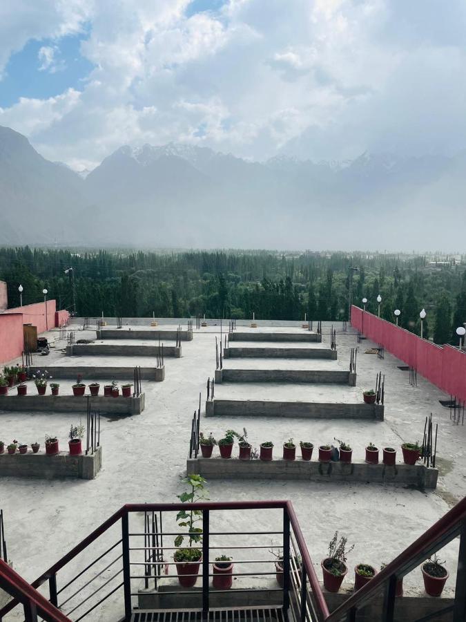 Laal Haveli Hotel Skardu Bagian luar foto