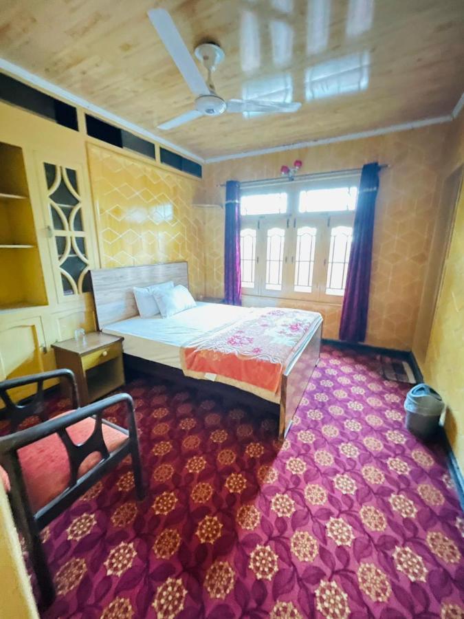 Laal Haveli Hotel Skardu Bagian luar foto
